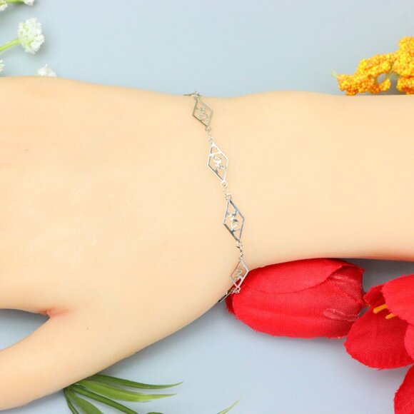 "Elegant & Trendy Bracelet, A Perfect Gift for Women, Thoughtful, EVCH1770 - Picture 6 of 10